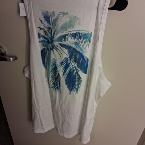 American Eagle Outfitters White Tank with Blue Palm Design - Picture 1 of 3